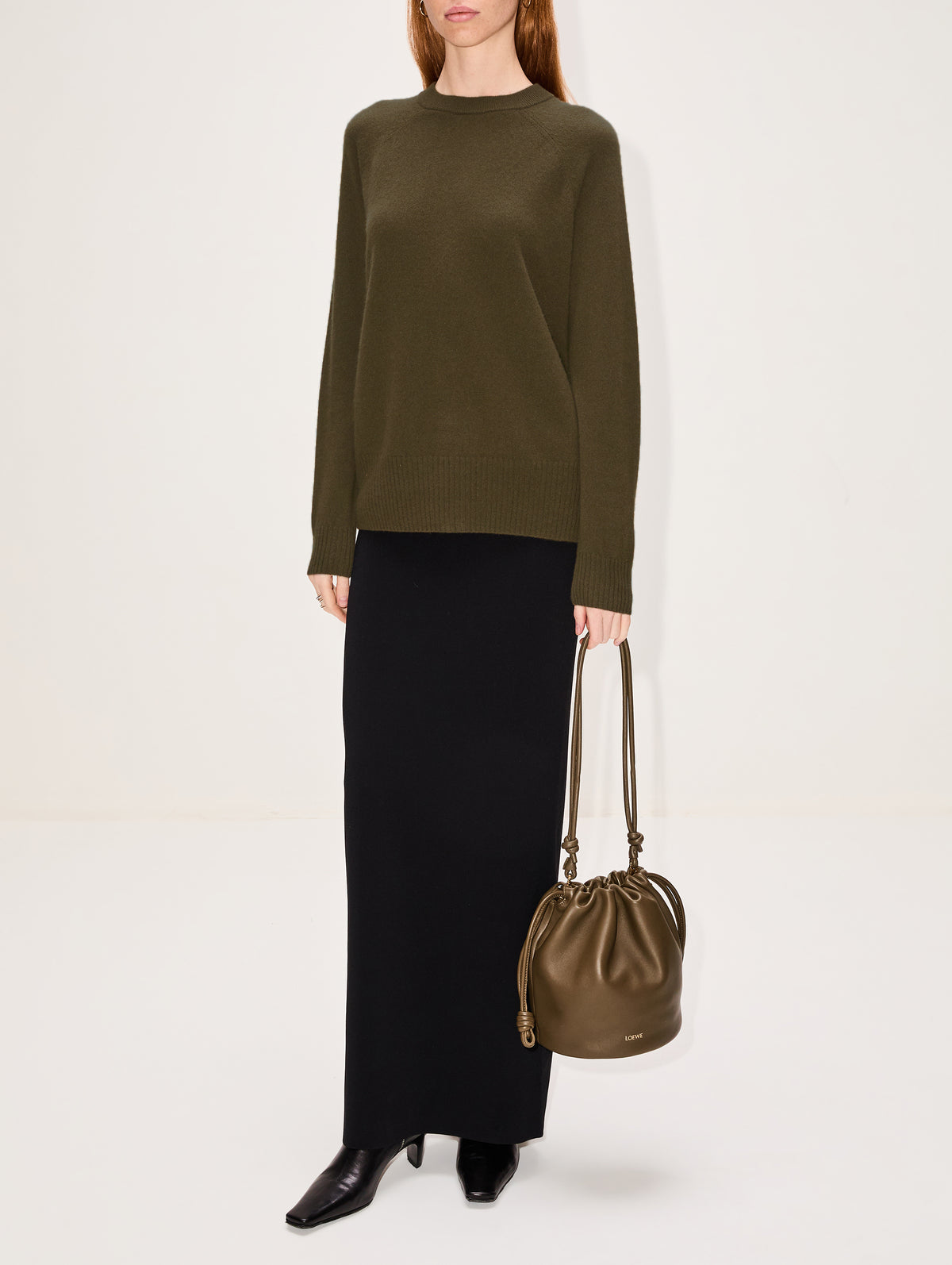 Flamenco Bucket Bag,LOEWE,BLACK,Image 2