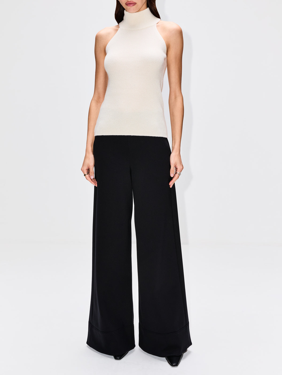 Freya Tank,LISA YANG,BLACK,Image 2