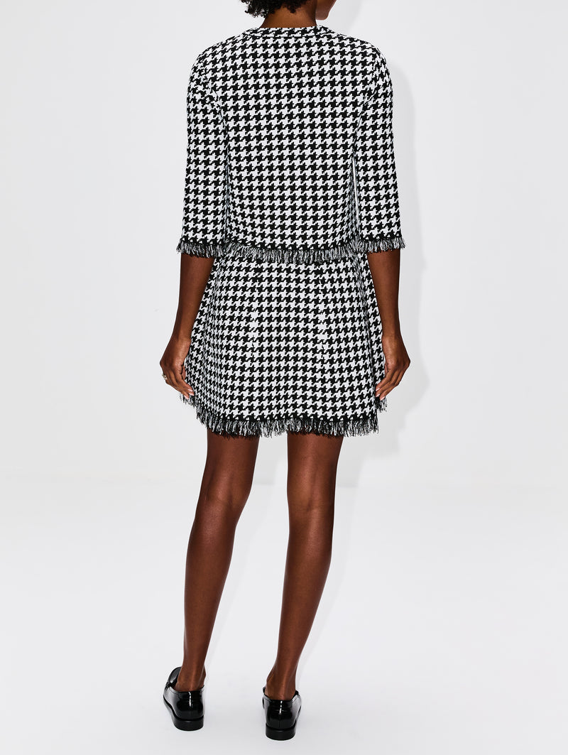 BLACK/IVORY