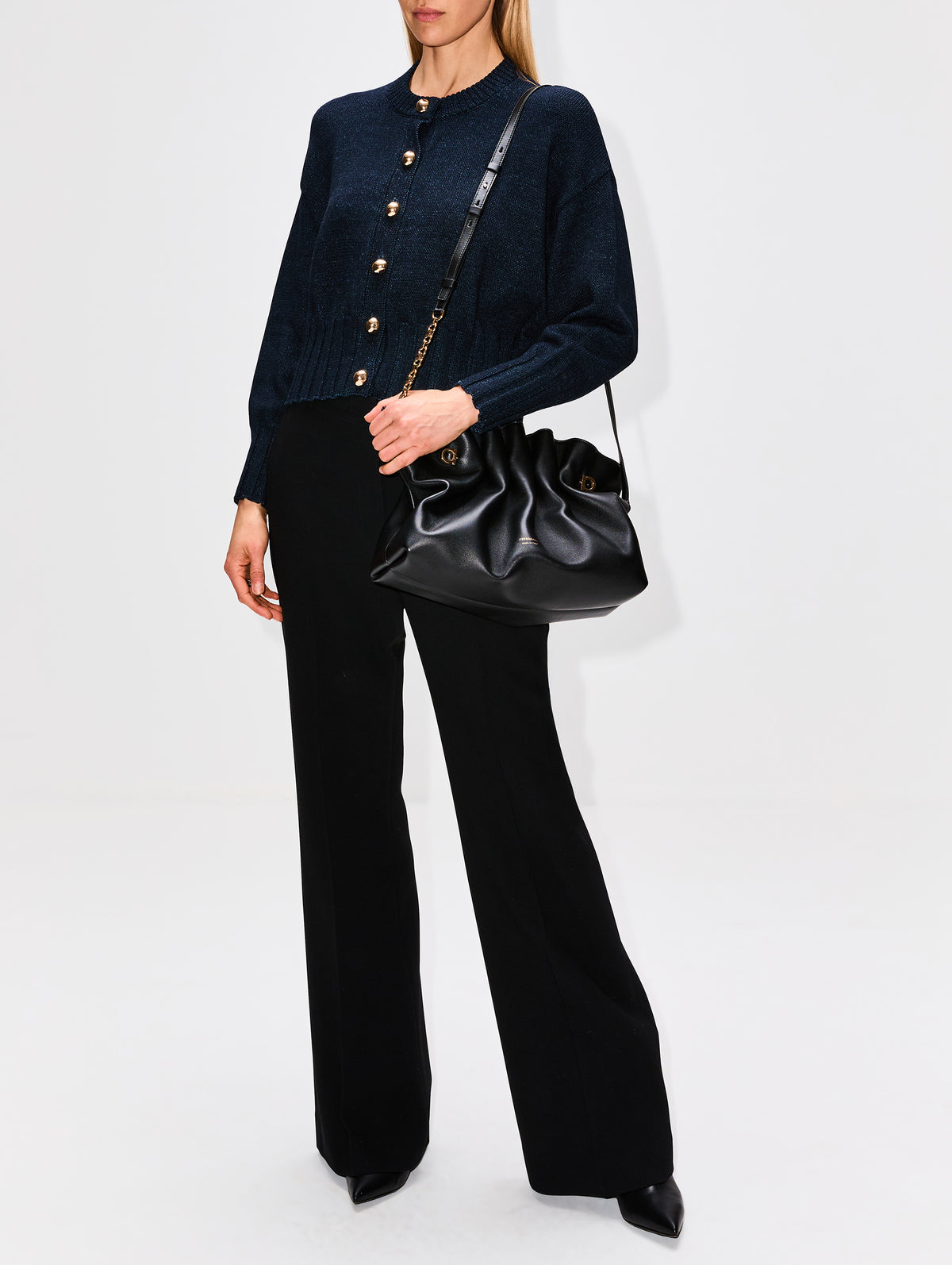 Medium Pierce Bag,FERRAGAMO,NERO,Image 2