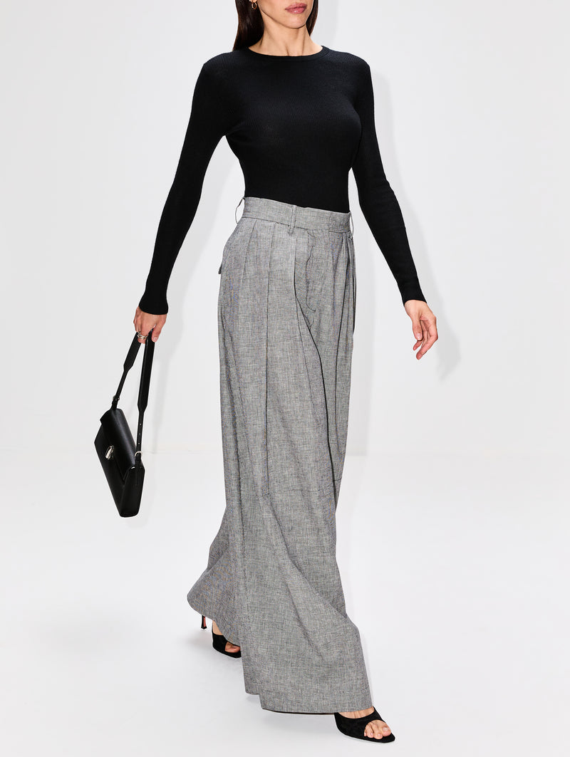 BLACK/GREY