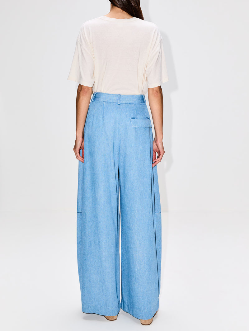 VINTAGE WHITE