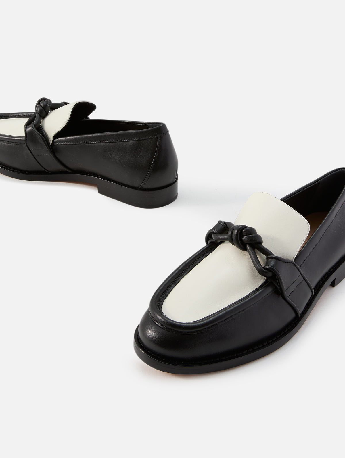 Astaire Loafer,BOTTEGA VENETA,BLACK WHITE,Image 2