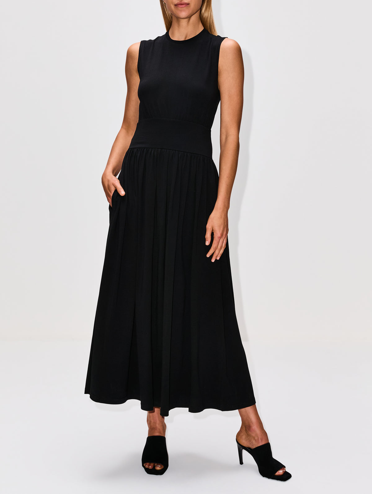 Sleeveless Cotton Tee Dress,TOTÉME,BLACK,Image 2