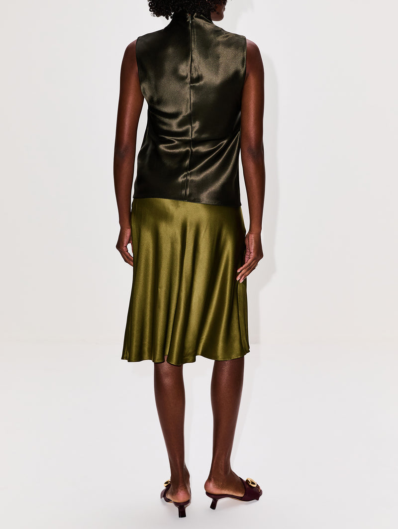 DARK GREEN
