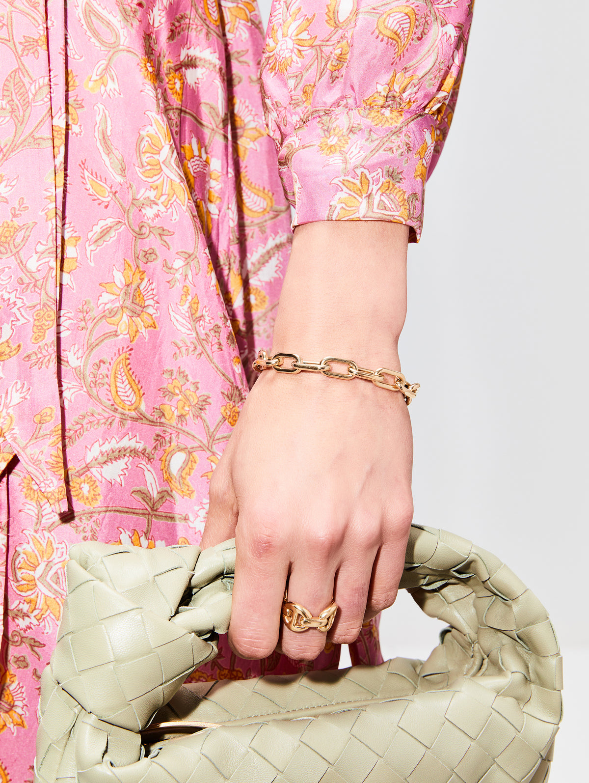 Extra Large Open Link Bracelet,SHYLEE ROSE,YELLOW GOLD,Image 6